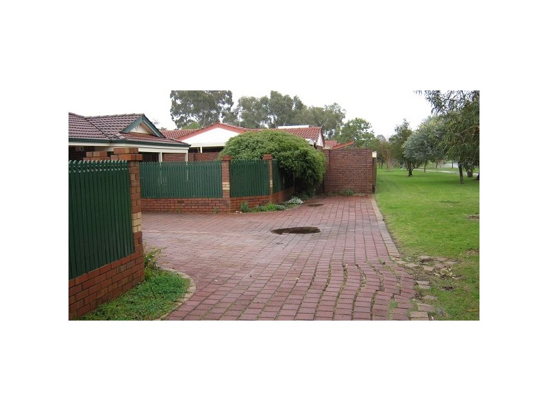 4/56 Mallard Way, Cannington WA 6107