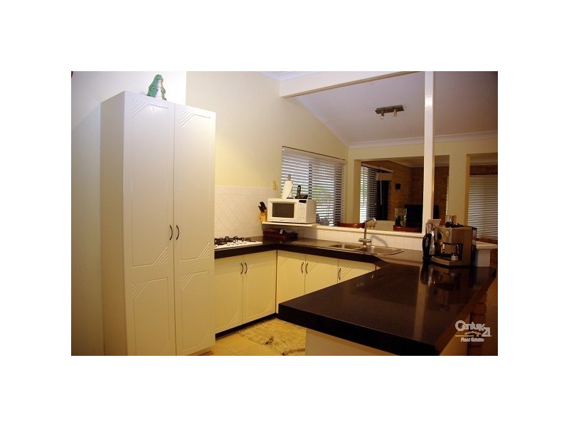 9 Shady Grove, Ballajura WA 6066