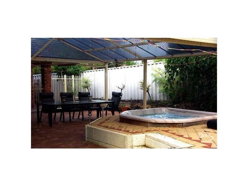 9 Shady Grove, Ballajura WA 6066