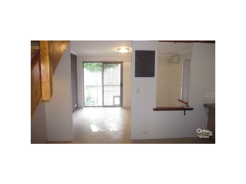 8/226 Flinders Street, Yokine WA 6060