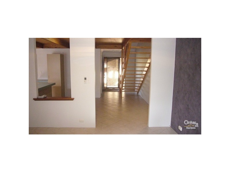 8/226 Flinders Street, Yokine WA 6060