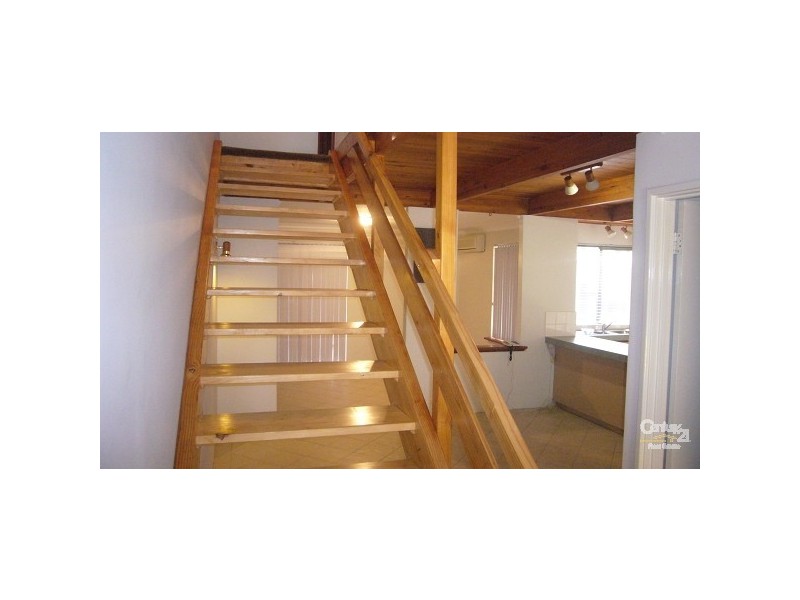 8/226 Flinders Street, Yokine WA 6060