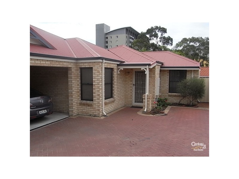 16a Stonehouse Crescent, Bentley WA 6102