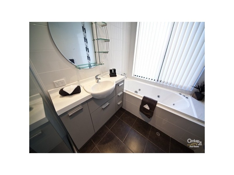 1/251 Canning Highway, Como WA 6152