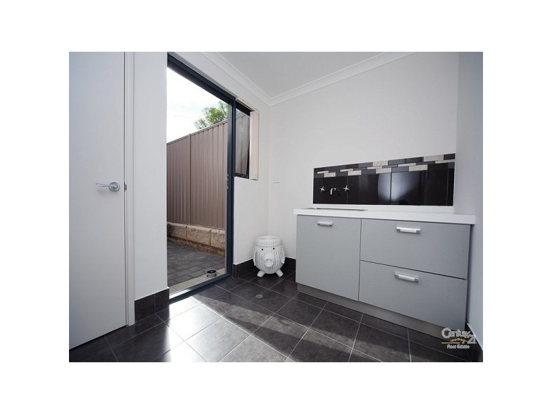 1/251 Canning Highway, Como WA 6152
