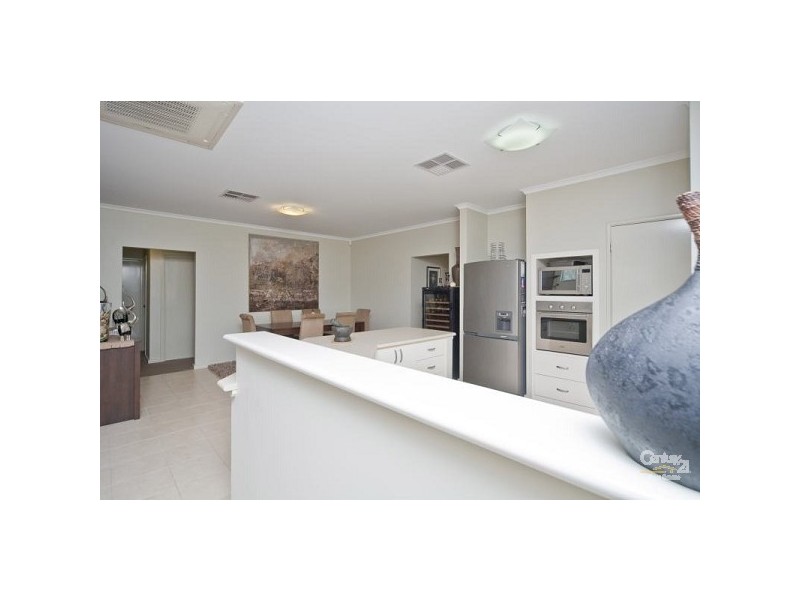 6B Bathurst, Dianella WA 6059