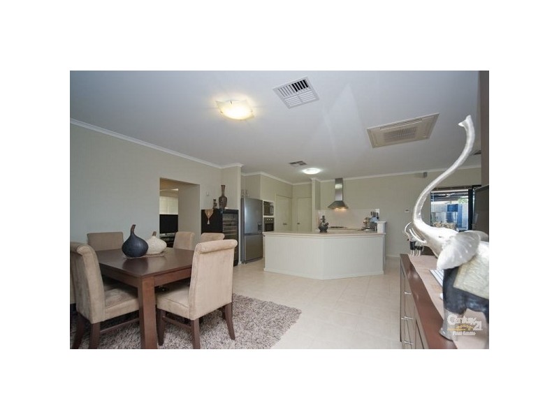 6B Bathurst, Dianella WA 6059