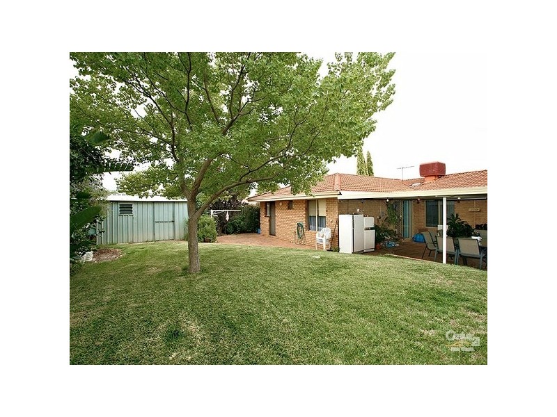 4 Jennings Road, High Wycombe WA 6057