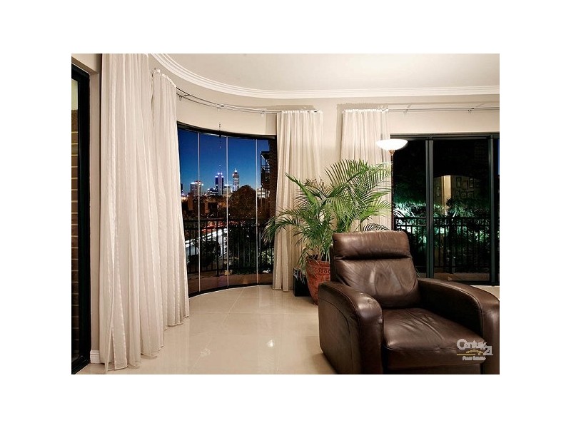 2/22 Kensington Street, East Perth WA 6004