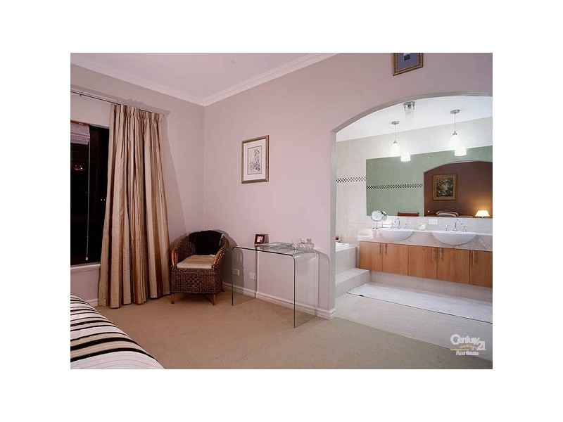 2/22 Kensington Street, East Perth WA 6004