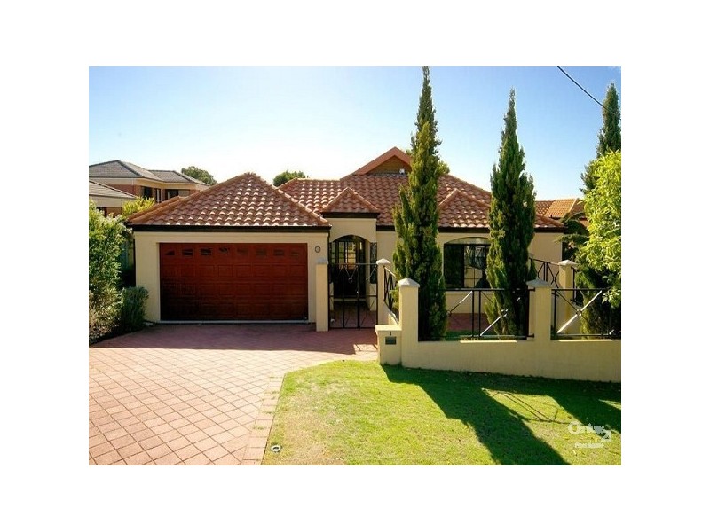 1/18 Hayes Avenue, Yokine WA 6060