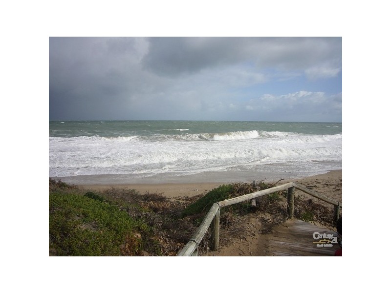 18A Gilmore Way, Madora Bay WA 6210