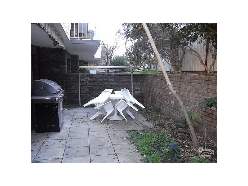 3/2 Waroonga Road, Nedlands WA 6009