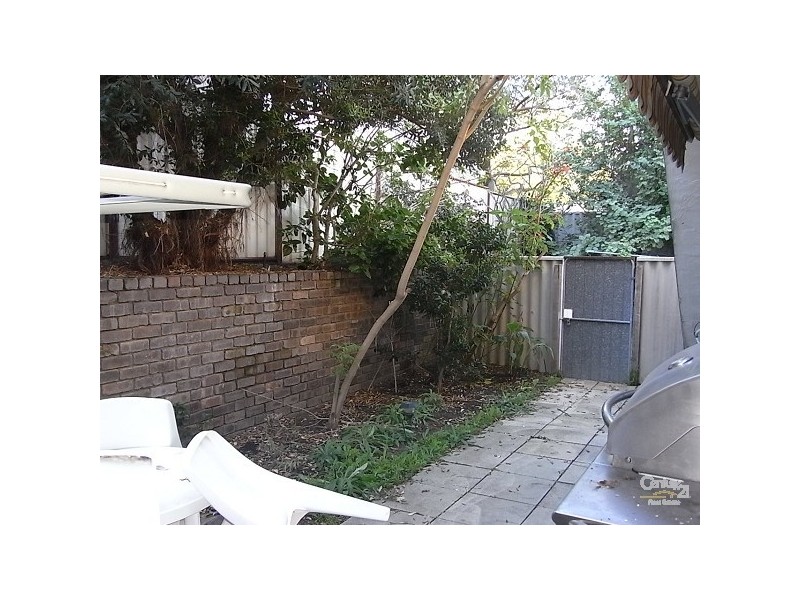 3/2 Waroonga Road, Nedlands WA 6009