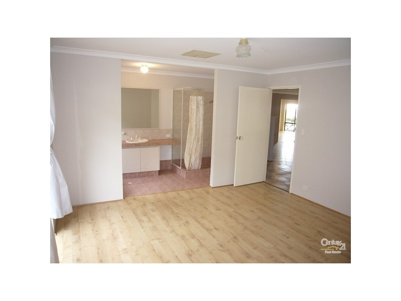 5 Ponte Vecchio Boulevard, Ellenbrook WA 6069