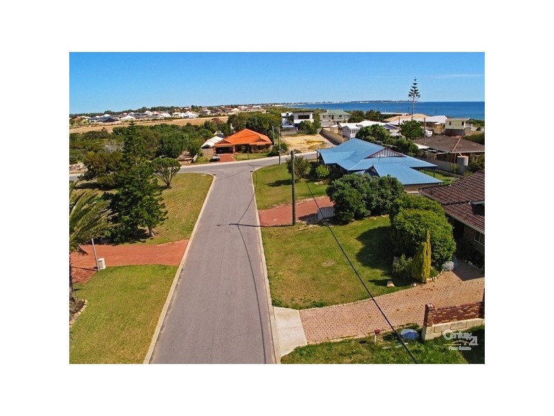 18 Gilmore Way, Madora Bay WA 6210