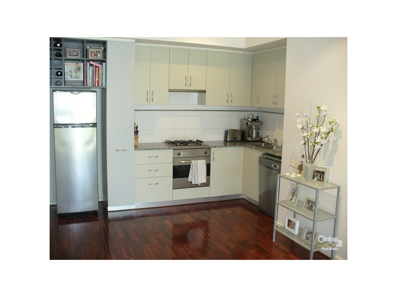 8/24 Saunders Street, East Perth WA 6004