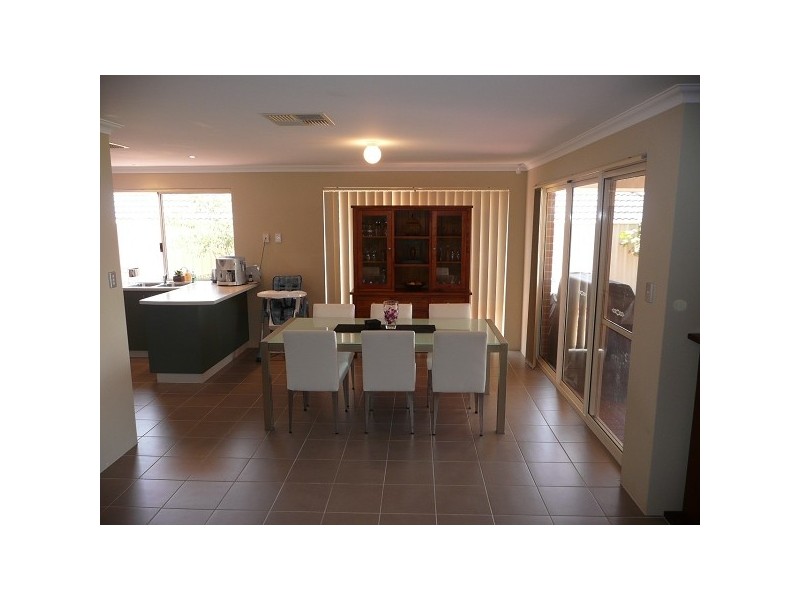 69 Da Vinci Drive, Tapping WA 6065