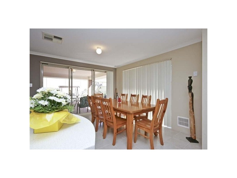 49 Crosthwait Circle, Tapping WA 6065