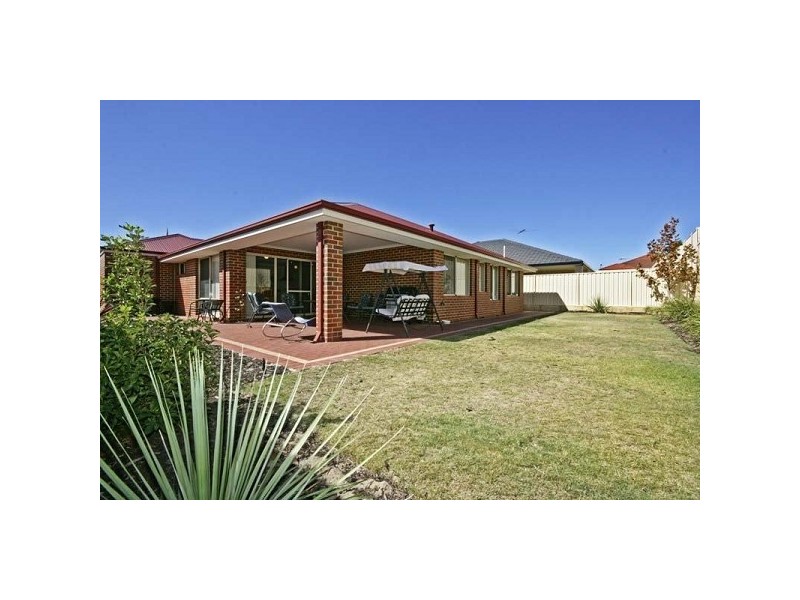 49 Crosthwait Circle, Tapping WA 6065