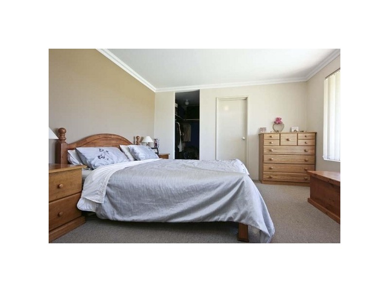 6 Haslingfield, Butler WA 6036