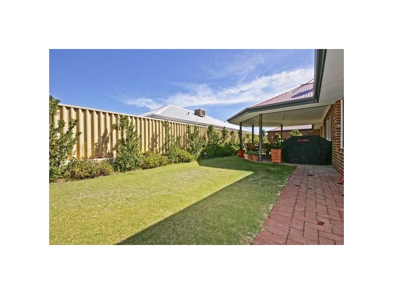 6 Haslingfield, Butler WA 6036