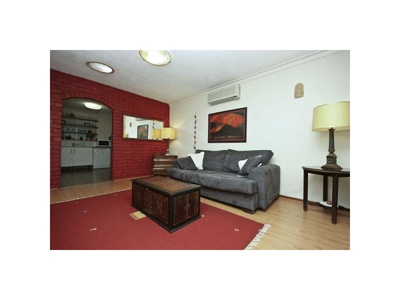 15 Spinaway Street, Craigie WA 6025