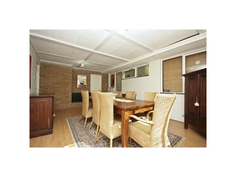 15 Spinaway Street, Craigie WA 6025