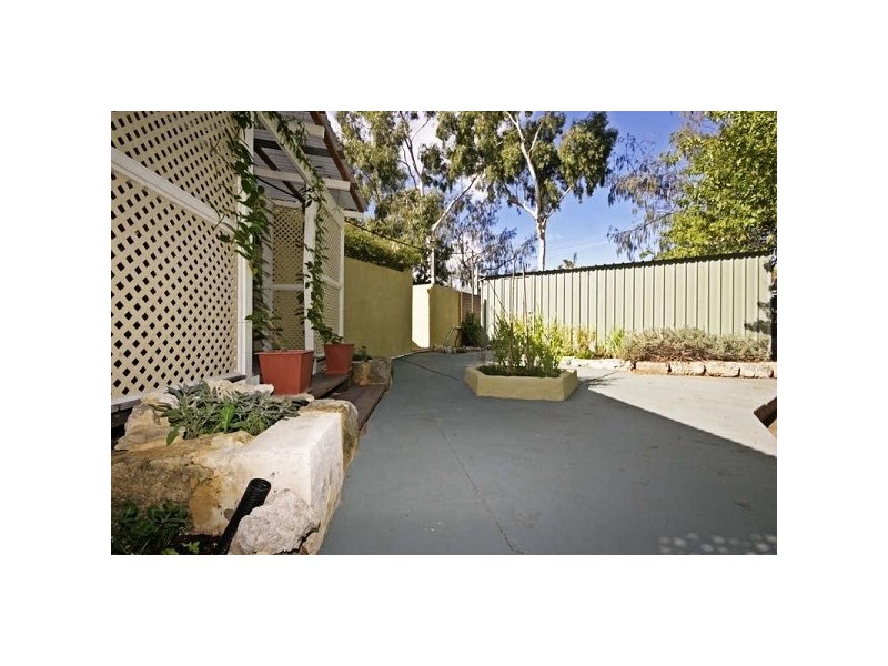 15 Spinaway Street, Craigie WA 6025