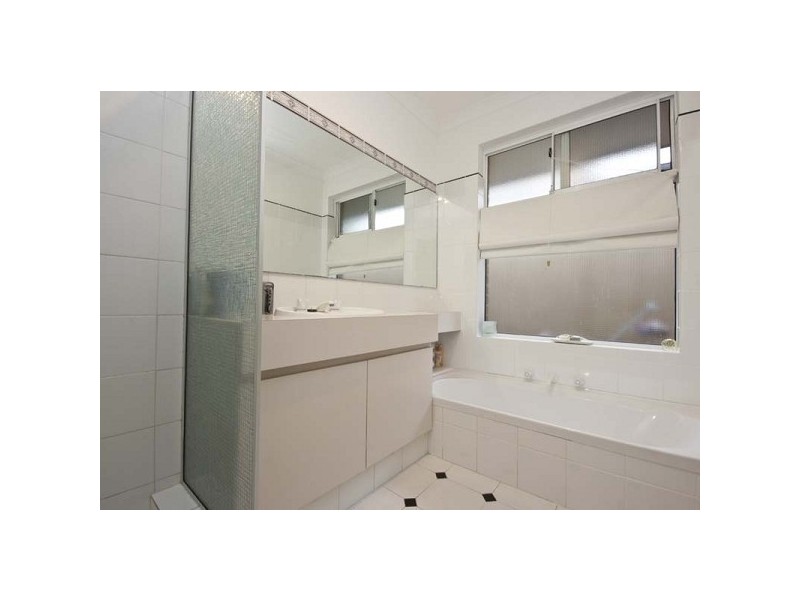 4 Alabaster Terrace, Hillarys WA 6025