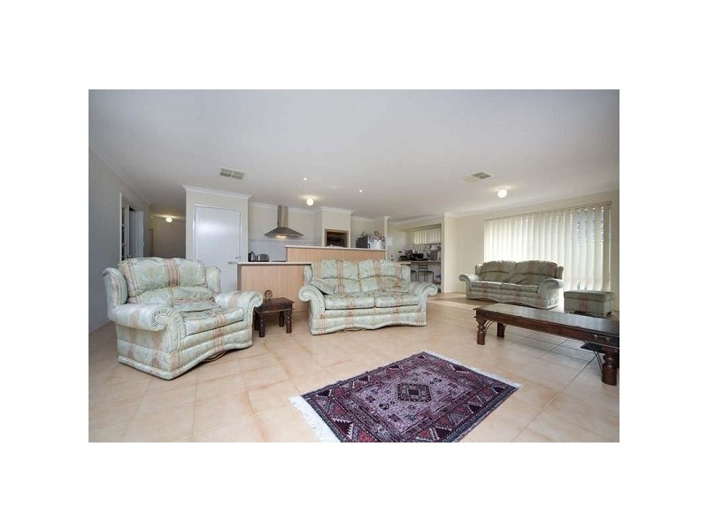 3 Holbein Way, Tapping WA 6065