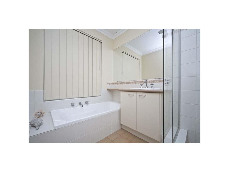 3 Holbein Way, Tapping WA 6065