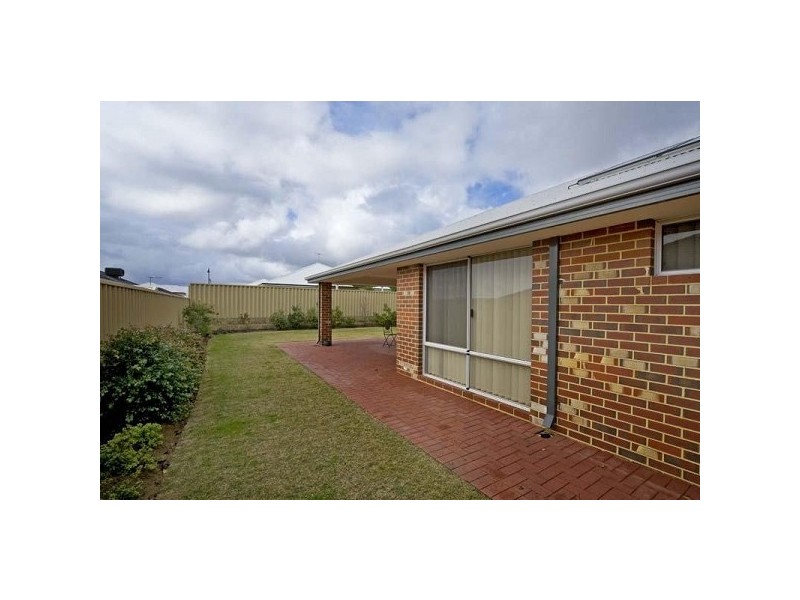 3 Holbein Way, Tapping WA 6065