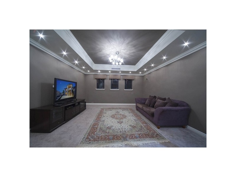 16 Wessex Street, Carine WA 6020