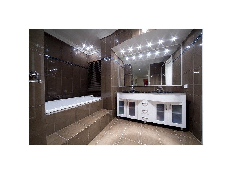 16 Wessex Street, Carine WA 6020