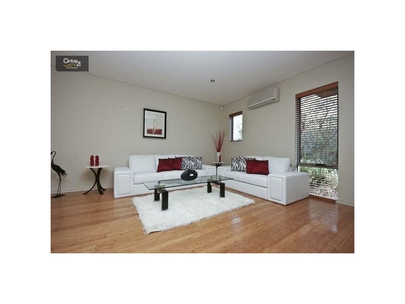 2/36 Second Avenue, Kensington WA 6151