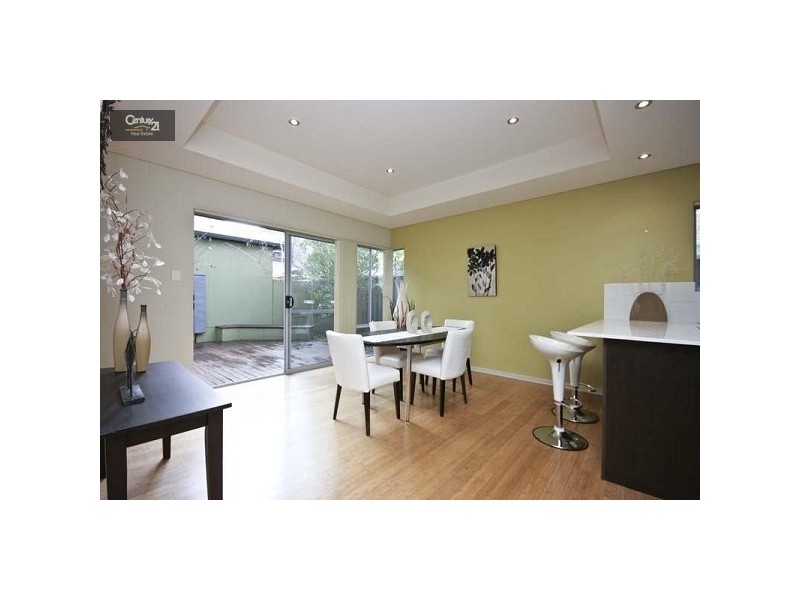 2/36 Second Avenue, Kensington WA 6151