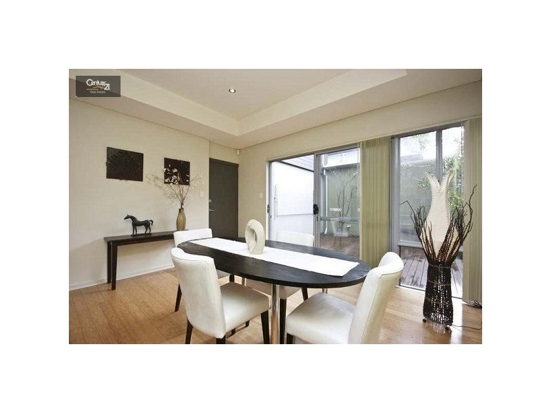 2/36 Second Avenue, Kensington WA 6151