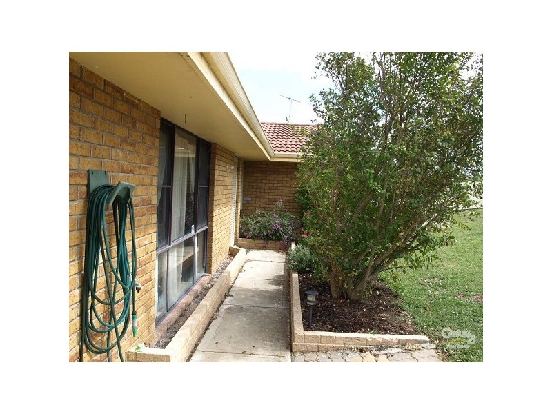 12 Mitchell Place, Two Rocks WA 6037