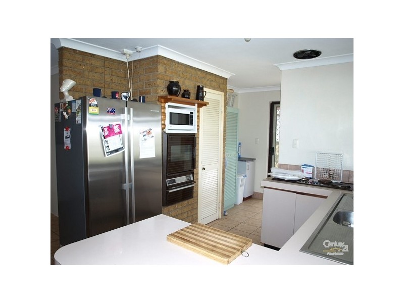 12 Mitchell Place, Two Rocks WA 6037