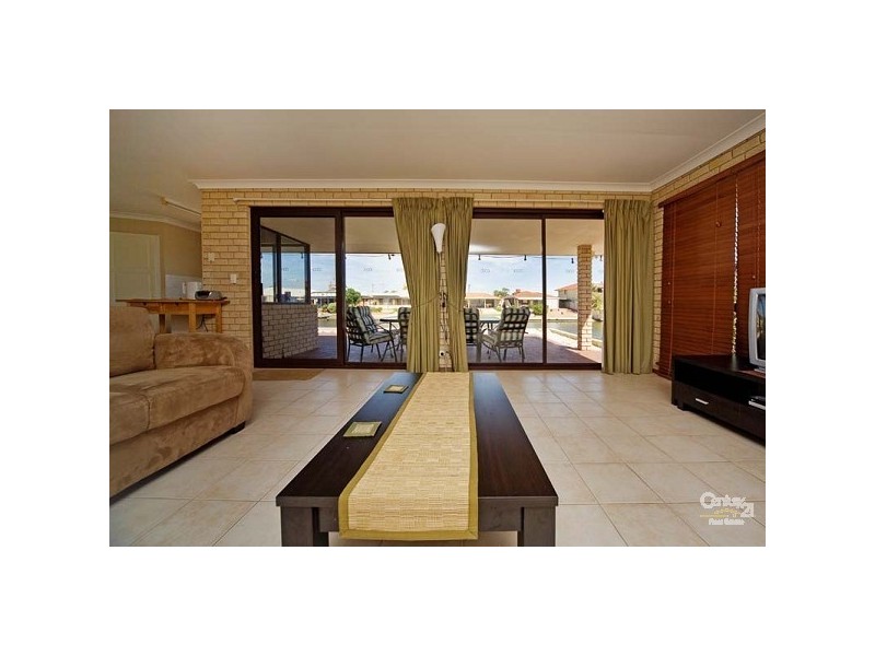 27 Allambi Way, South Yunderup WA 6208