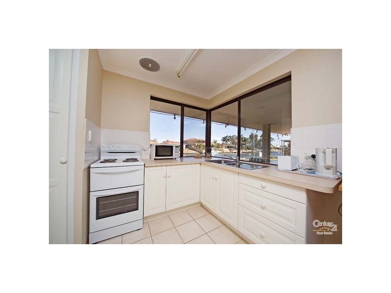 27 Allambi Way, South Yunderup WA 6208
