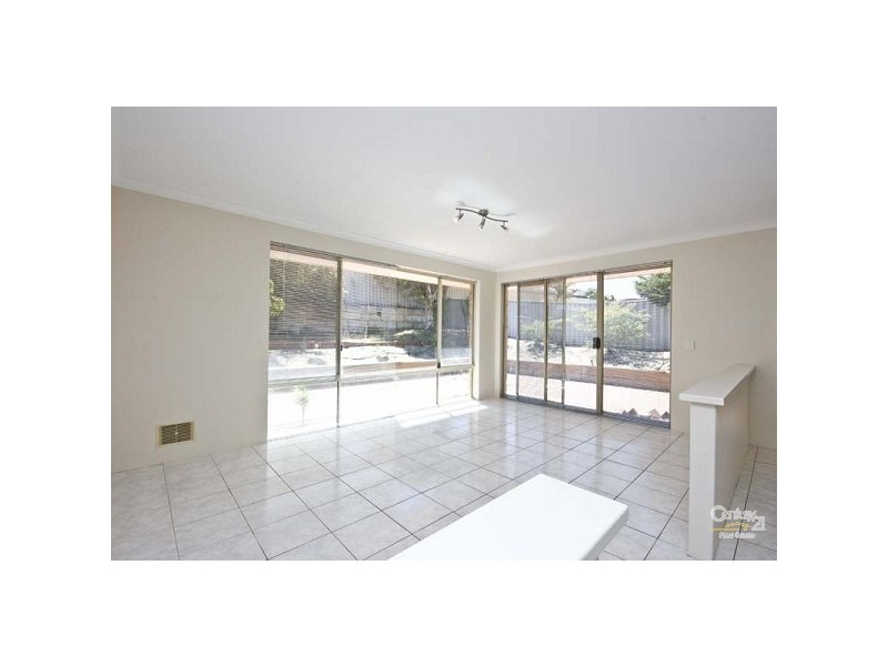 5 Stonehaven Parade, Kinross WA 6028