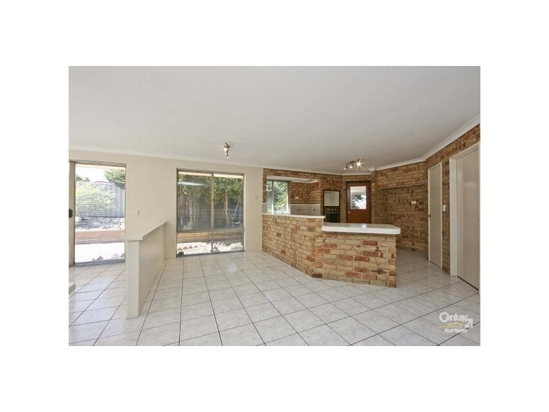 5 Stonehaven Parade, Kinross WA 6028