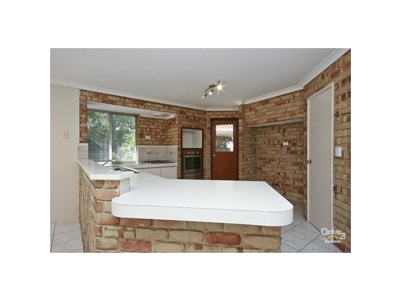 5 Stonehaven Parade, Kinross WA 6028