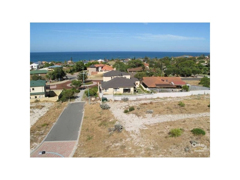 25 Flagtail Outlook, Yanchep WA 6035