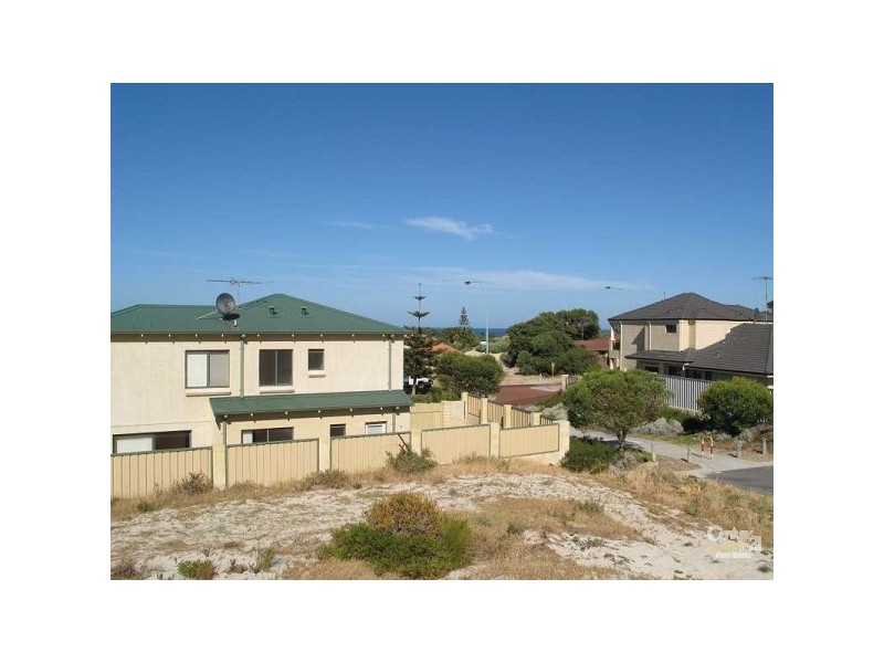 25 Flagtail Outlook, Yanchep WA 6035
