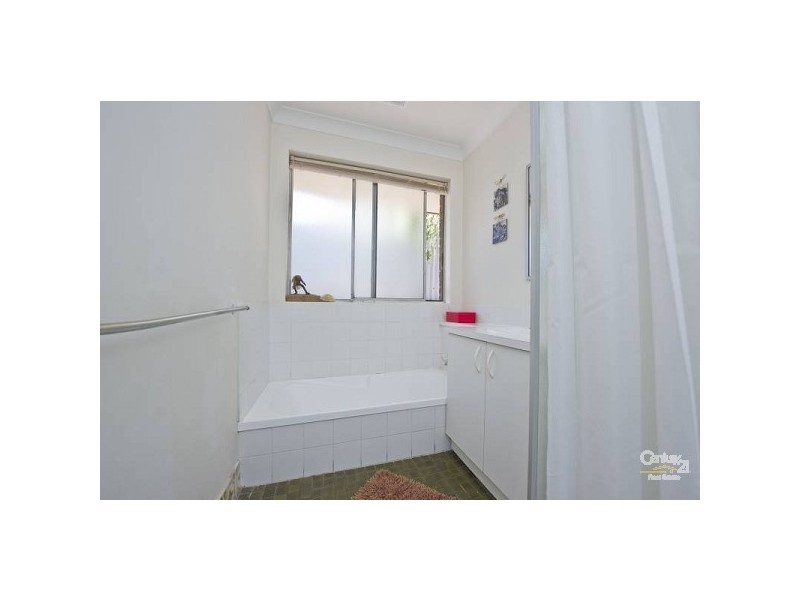 5 Cove Court, Beldon WA 6027