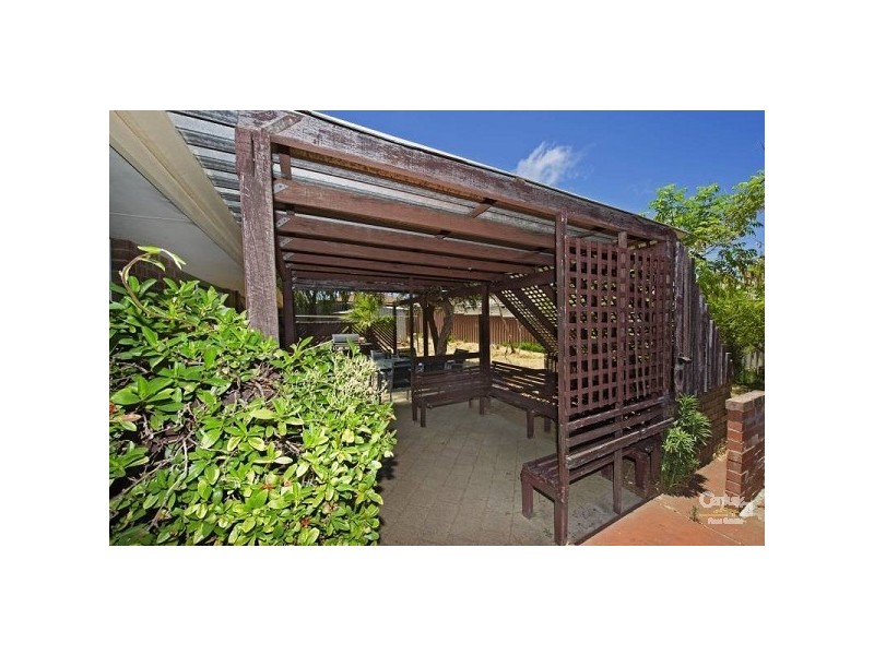 5 Cove Court, Beldon WA 6027