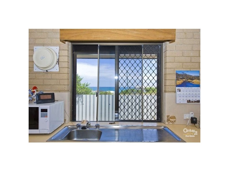 4 Nicholas Avenue, Quinns Rocks WA 6030